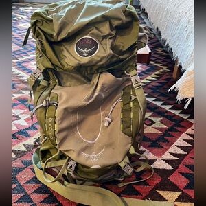Osprey Aura AG 50L Green Hiking Backpack